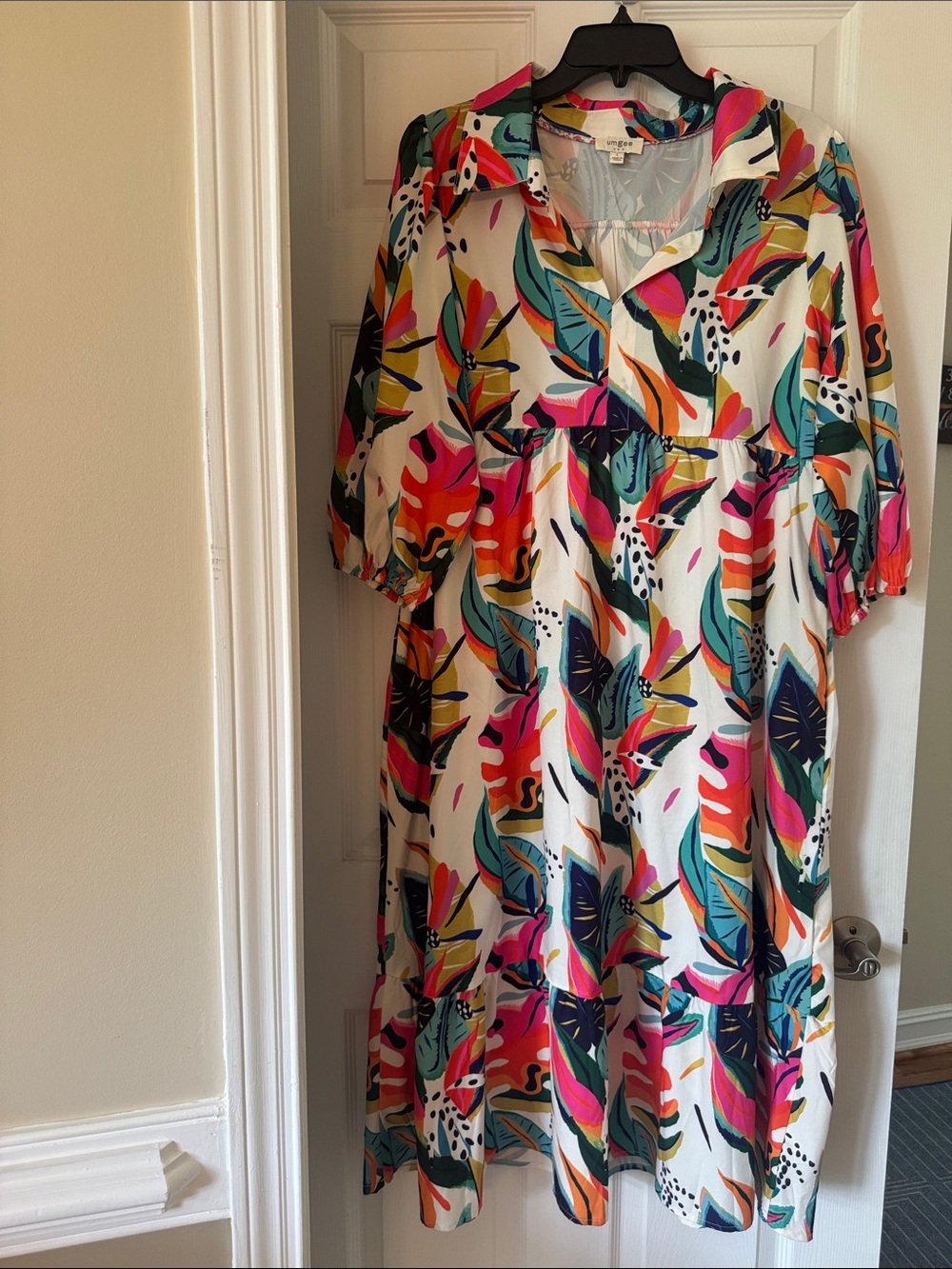 Umgee White Midi Dress with Bright Tropical Leaf Print